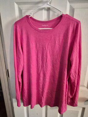 Crew Neck Long Sleeve Tee